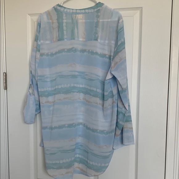 Cloth & Portrait Tunic - Picture 2 of 8